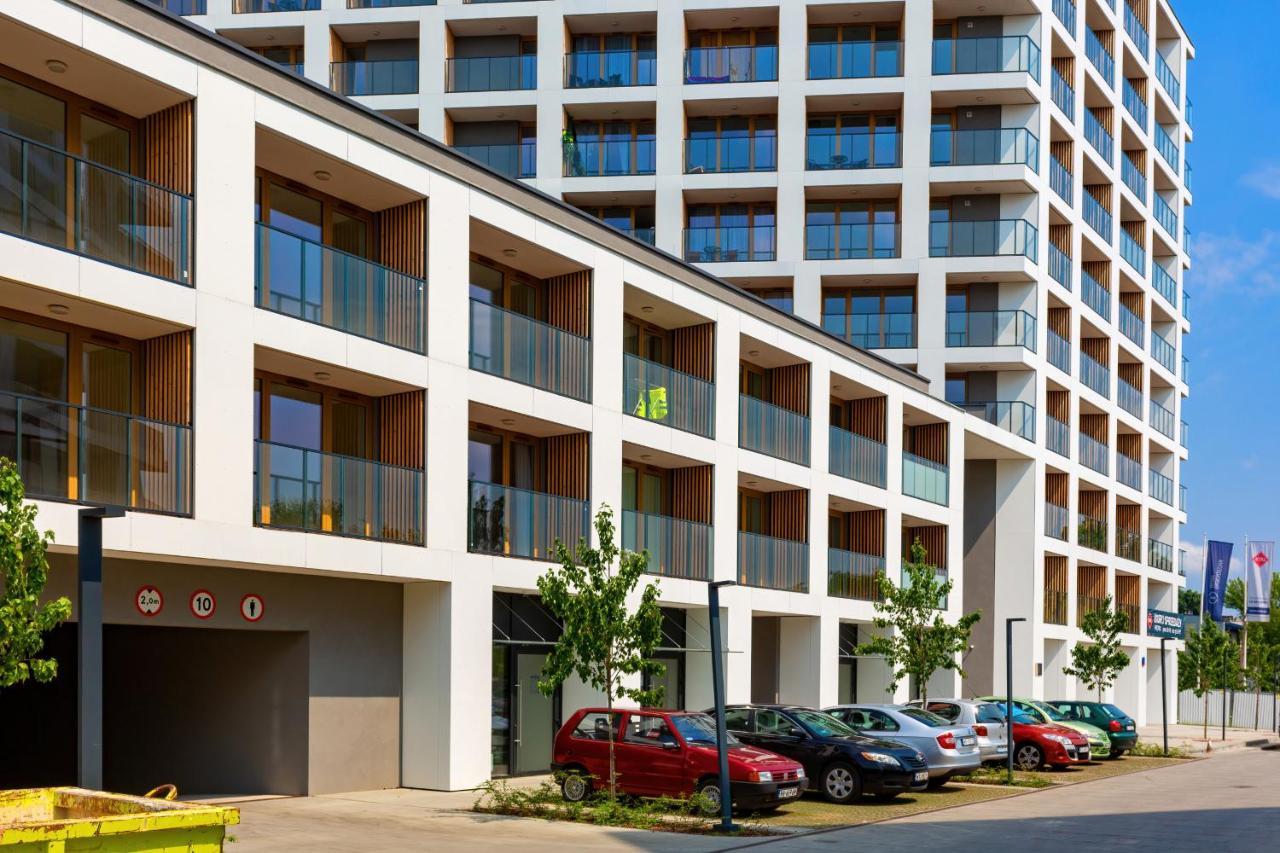 Warsaw Praga Kokoryczki Apartments With Parking By Noclegi Renters Экстерьер фото