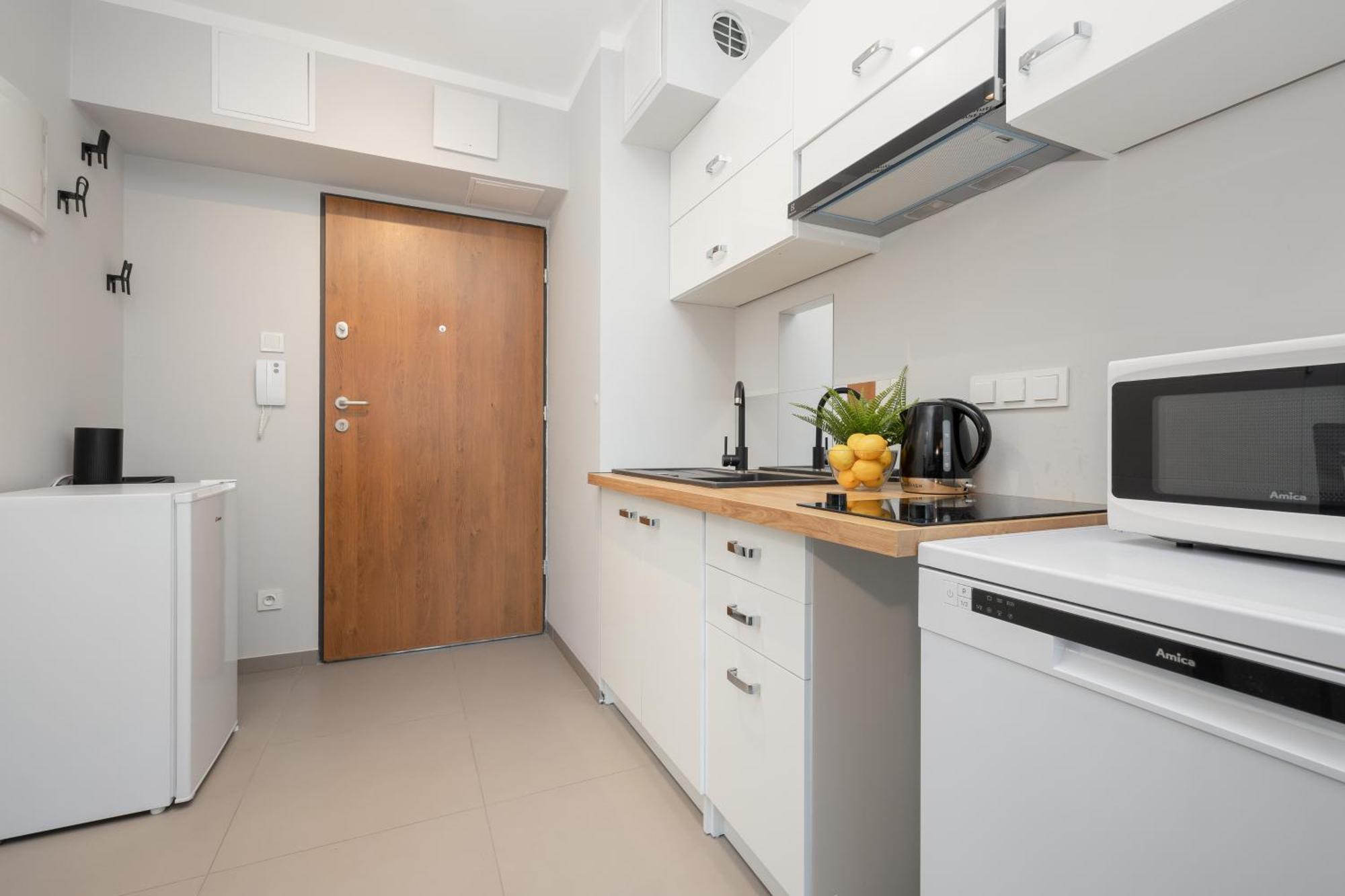 Warsaw Praga Kokoryczki Apartments With Parking By Noclegi Renters Экстерьер фото
